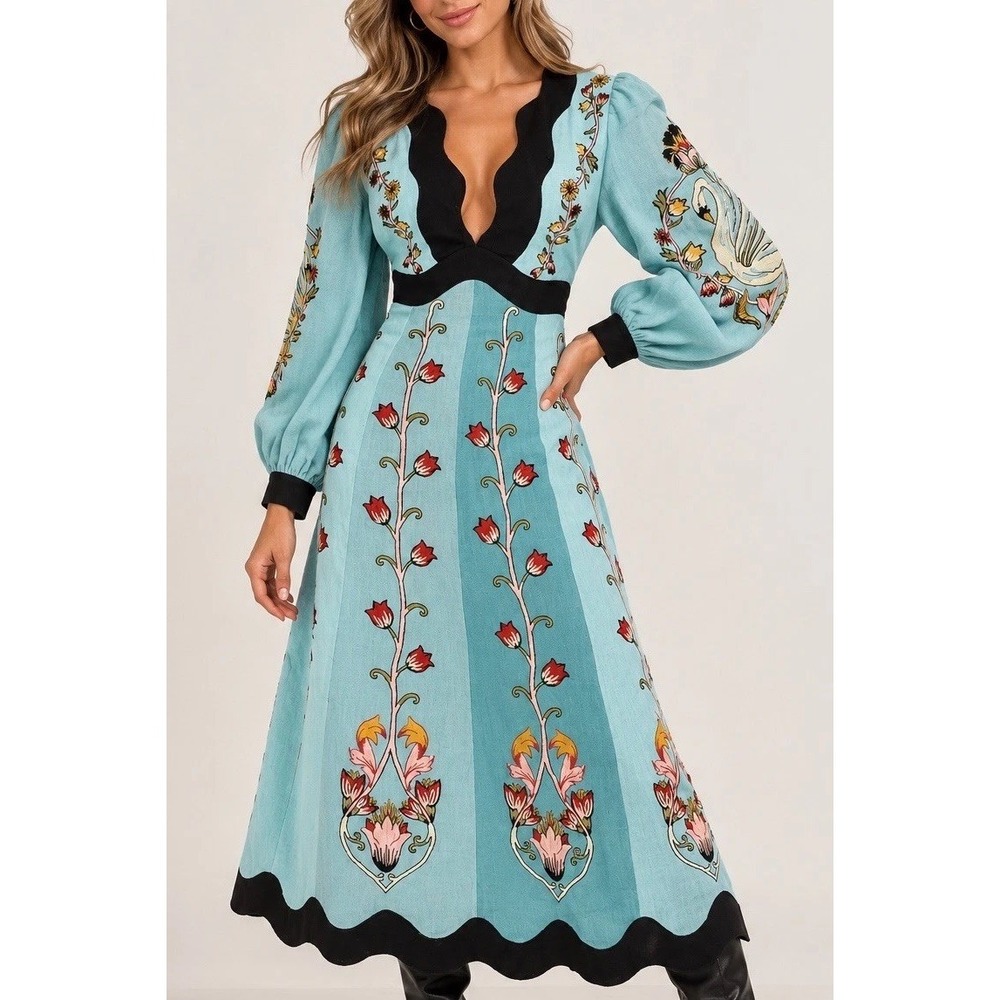 FARM Rio Flowing Beauty Blue Embroidered Linen Midi Dress Size L NWT